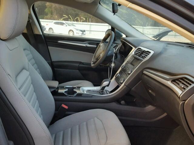 1FA6P0G74F5130910 - 2015 FORD FUSION S GRAY photo 5