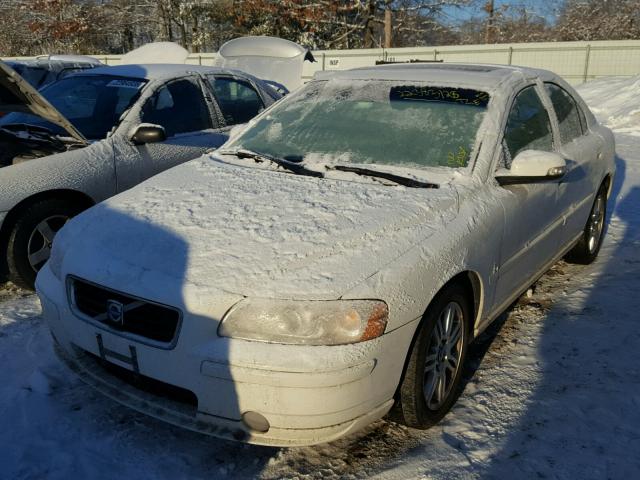 YV1RH592172603677 - 2007 VOLVO S60 2.5T WHITE photo 2