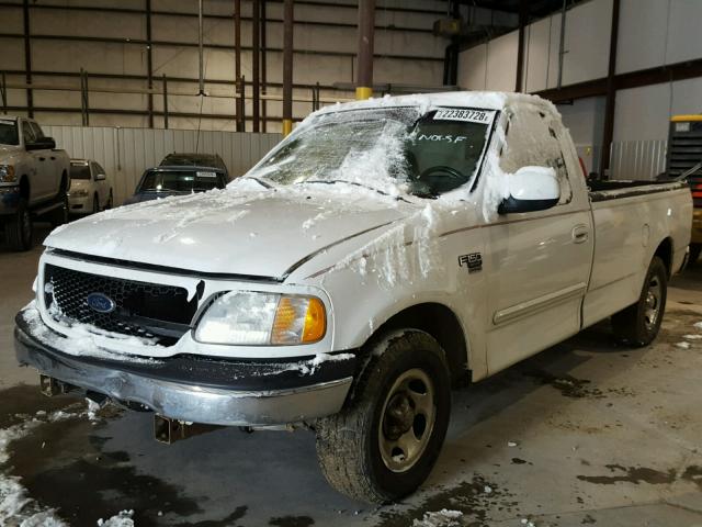 1FTRF17W22NA54282 - 2002 FORD F150 WHITE photo 2