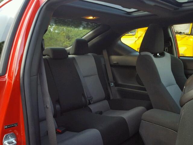 JTKJF5C79F3090127 - 2015 TOYOTA SCION TC 红色 照片 6