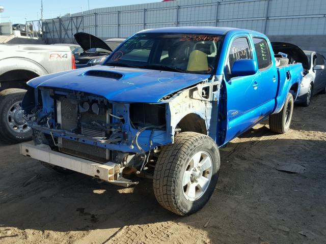 5TEMU52N97Z380459 - 2007 TOYOTA TACOMA DOU BLUE photo 2