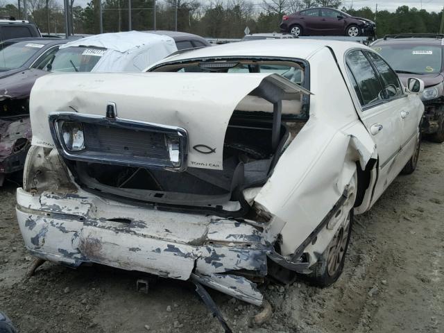 1LNHM81W03Y615836 - 2003 LINCOLN TOWN CAR E WHITE photo 9