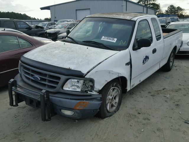 1FTRX17203NB24339 - 2003 FORD F150 WHITE photo 2