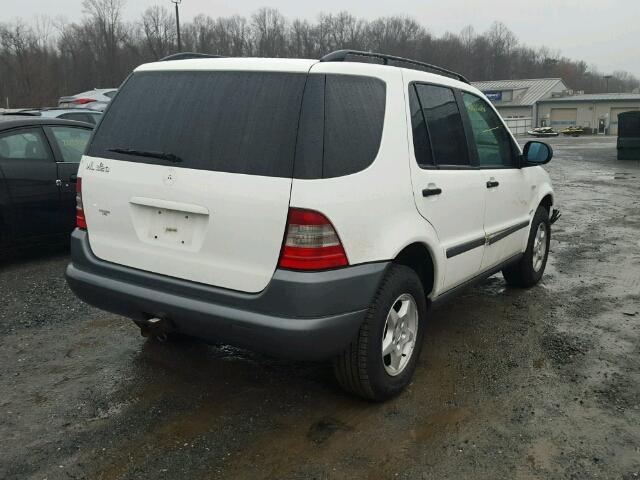 4JGAB54E9XA099094 - 1999 MERCEDES-BENZ ML 320 WHITE photo 4