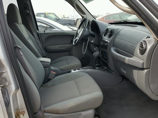 1J4GL38K46W196487 - 2006 JEEP LIBERTY RE SILVER photo 5