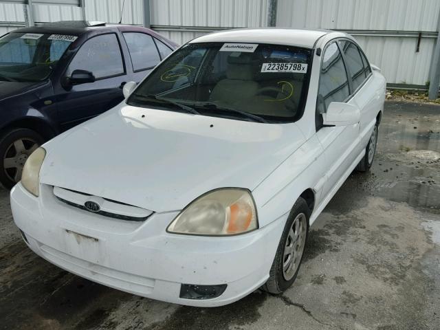 KNADC125836272091 - 2003 KIA RIO WHITE photo 2