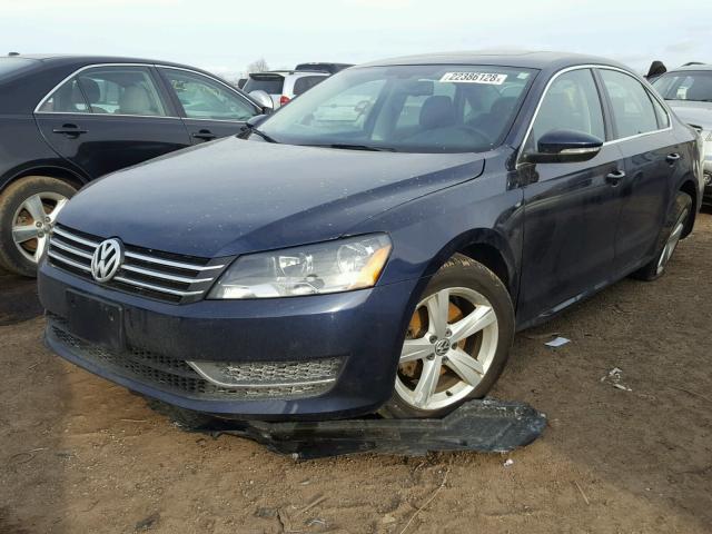 1VWBH7A35CC027911 - 2012 VOLKSWAGEN PASSAT SE BLUE photo 2