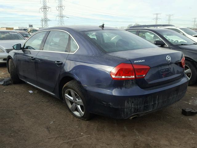 1VWBH7A35CC027911 - 2012 VOLKSWAGEN PASSAT SE BLUE photo 3