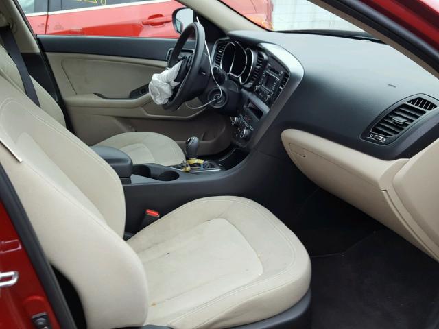 KNAGM4A72B5183958 - 2011 KIA OPTIMA LX RED photo 5