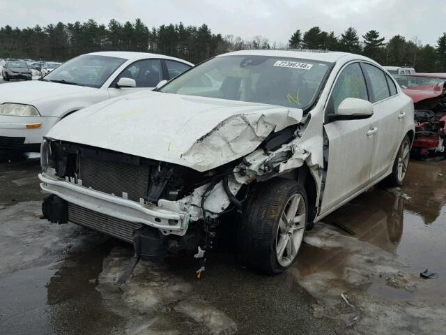 YV1612FS2E2293403 - 2014 VOLVO S60 T5 WHITE photo 2