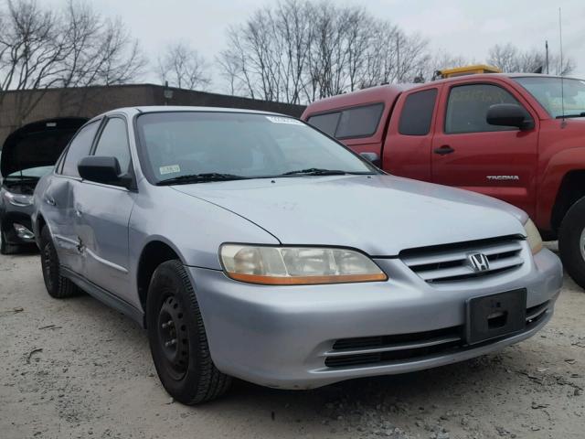 1HGCF86612A021802 - 2002 HONDA ACCORD VAL SILVER photo 1