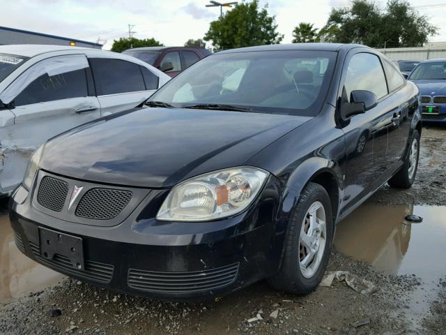 1G2AL15F777125890 - 2007 PONTIAC G5 BLACK photo 2