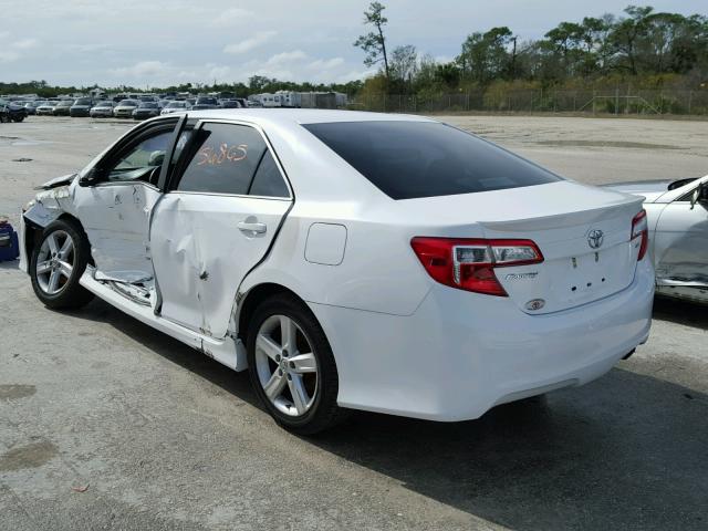 4T1BF1FK9DU697572 - 2013 TOYOTA CAMRY L WHITE photo 3