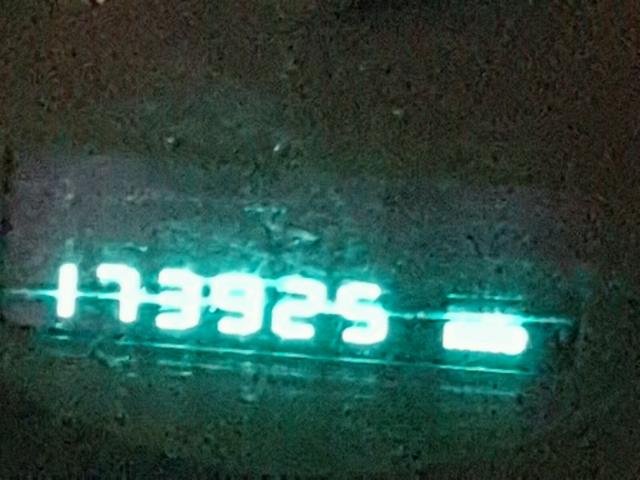 1J8HG48K77C528096 - 2007 JEEP COMMANDER 红色 照片 8