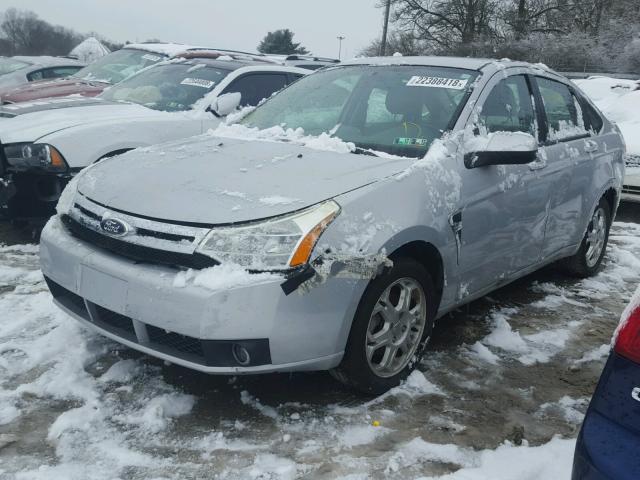 1FAHP35N58W125739 - 2008 FORD FOCUS SE SILVER photo 2