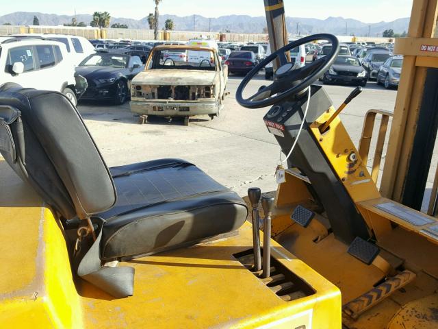 B1LL0FSALE2238849 - 2000 CATERPILLAR FORKLIFT YELLOW photo 5