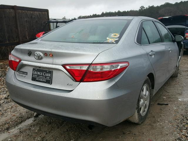 4T1BF1FK5FU003706 - 2015 TOYOTA CAMRY LE SILVER photo 4