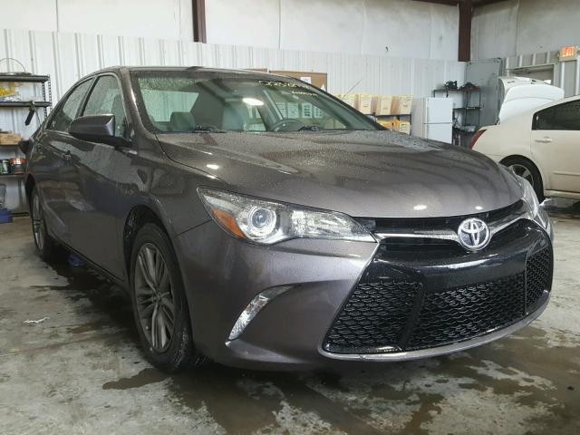 4T1BF1FK5FU044384 - 2015 TOYOTA CAMRY LE GRAY photo 1