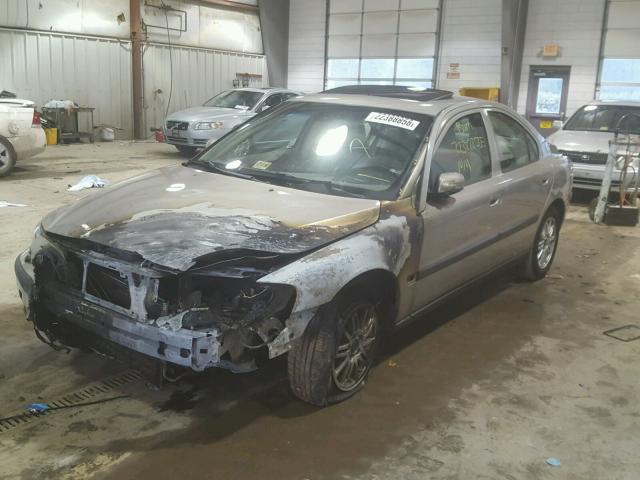 YV1RS64A542367696 - 2004 VOLVO S60 GRAY photo 2