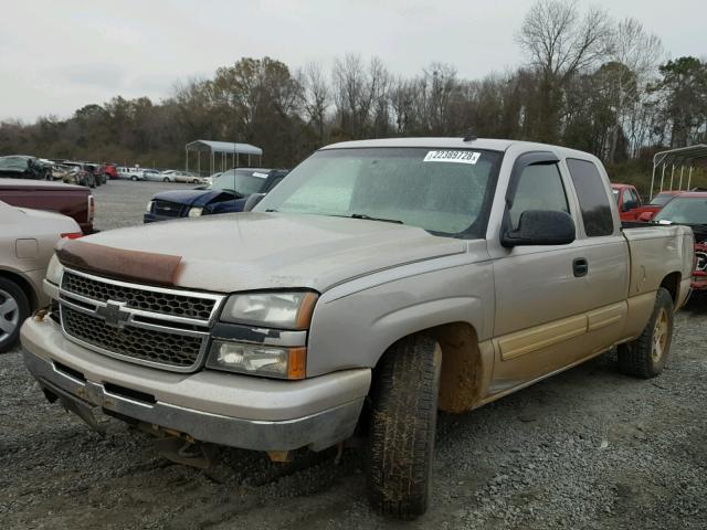 1GCEC19T56Z188504 - 2006 CHEVROLET SILVERADO BEIGE photo 2