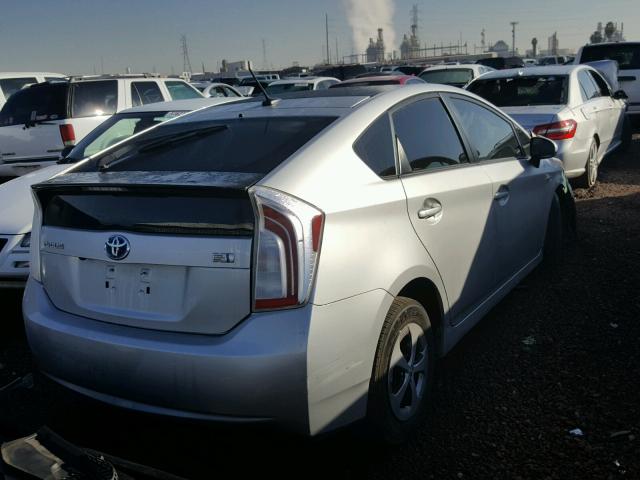 JTDKN3DU0E1825563 - 2014 TOYOTA PRIUS SILVER photo 4