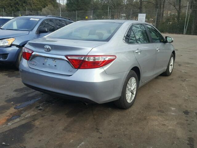 4T1BF1FK9HU684844 - 2017 TOYOTA CAMRY LE SILVER photo 4