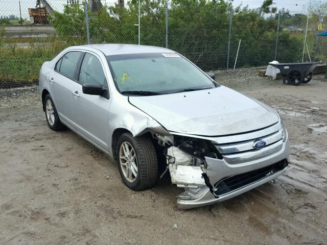 3FAHP0GA6BR255130 - 2011 FORD FUSION S SILVER photo 1