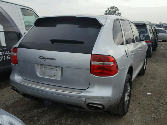 WP1AA29P98LA00858 - 2008 PORSCHE CAYENNE SILVER photo 4