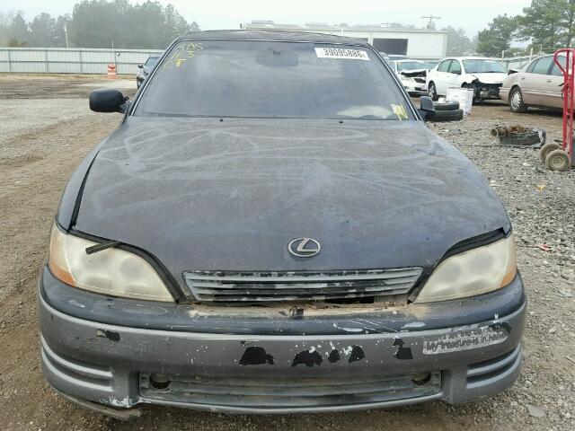 JT8VK13T6P0214740 - 1993 LEXUS ES 300 BLACK photo 9