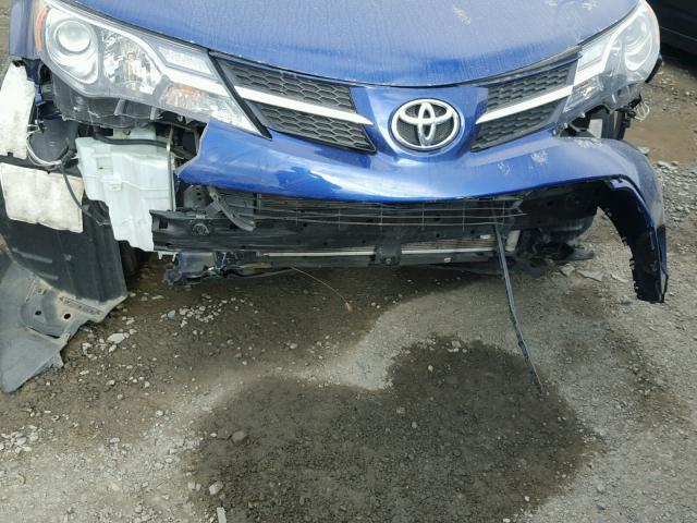 2T3ZFREV7EW119522 - 2014 TOYOTA RAV4 LE BLUE photo 9