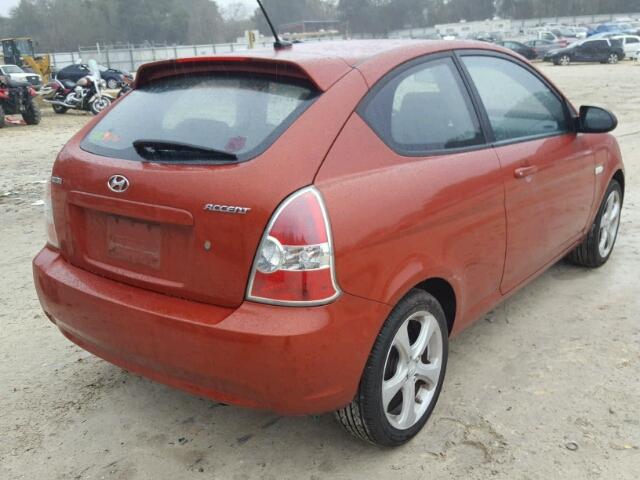 KMHCN36CX9U113635 - 2009 HYUNDAI ACCENT SE ORANGE photo 4