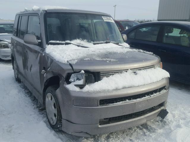 JTLKT324554028950 - 2005 TOYOTA SCION XB SILVER photo 1