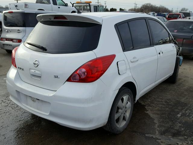 3N1BC1CP2BL390364 - 2011 NISSAN VERSA S WHITE photo 4