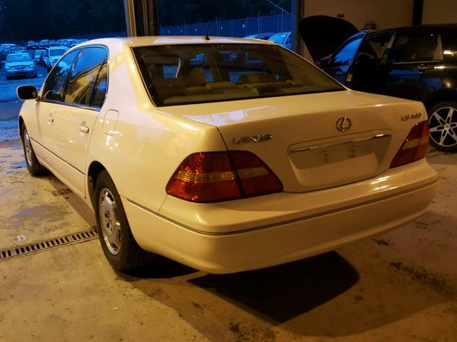 JTHBN30F620069227 - 2002 LEXUS LS 430 WHITE photo 3