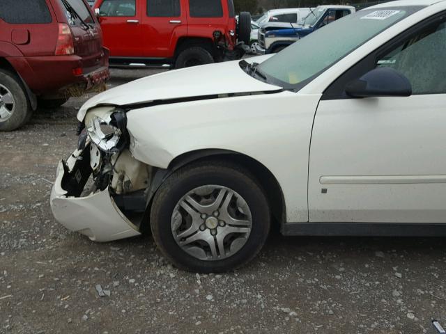 1G1ZS57F17F268709 - 2007 CHEVROLET MALIBU LS WHITE photo 9