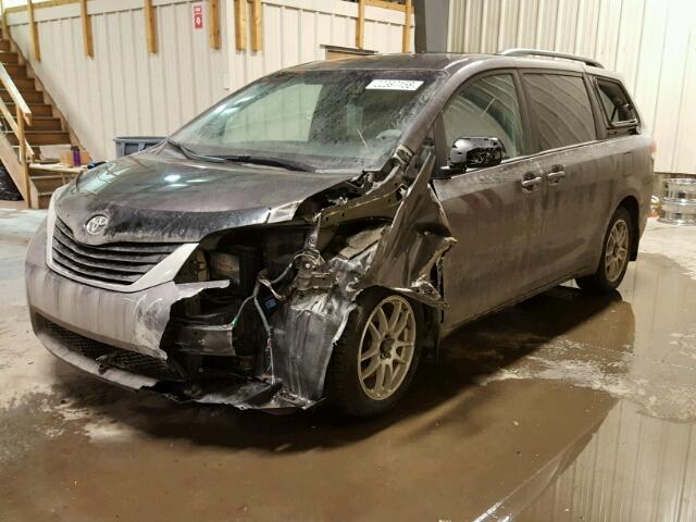 5TDJK3DCXDS054753 - 2013 TOYOTA SIENNA LE GRAY photo 2