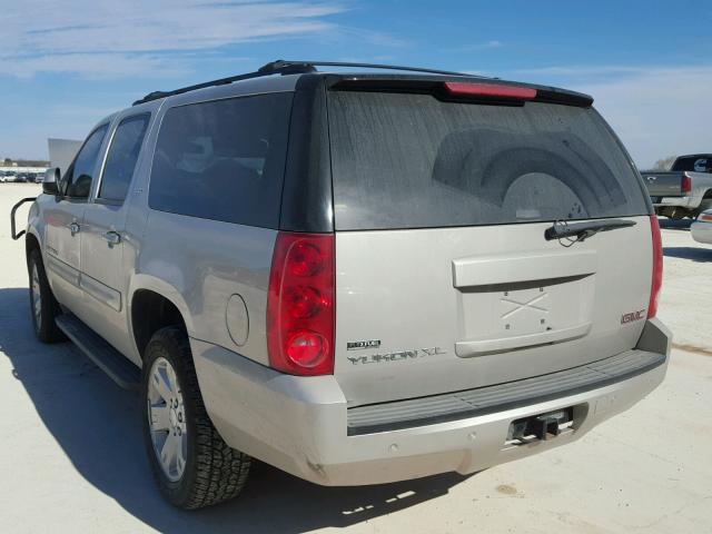 1GKFK163X8J143916 - 2008 GMC YUKON XL K CREAM photo 3