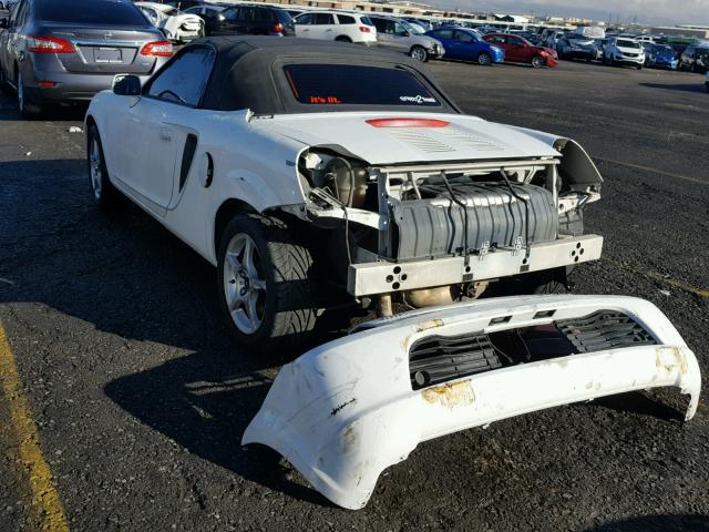 JTDFR320520050149 - 2002 TOYOTA MR2 SPYDER WHITE photo 3