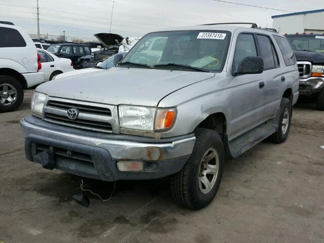 JT3GM84R0Y0062704 - 2000 TOYOTA 4RUNNER SILVER photo 2