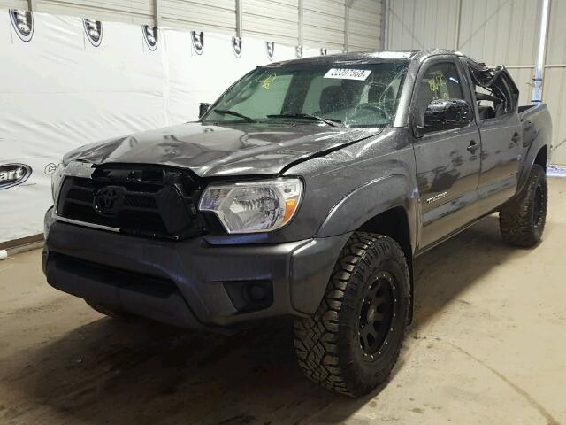 5TFJX4GN2DX015122 - 2013 TOYOTA TACOMA DOU GRAY photo 2