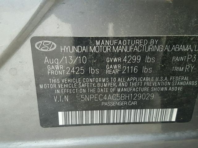 5NPEC4AC5BH129029 - 2011 HYUNDAI SONATA SE GRAY photo 10