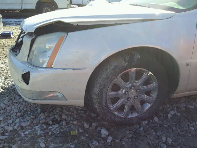 1G6KD57Y58U161019 - 2008 CADILLAC DTS WHITE photo 10