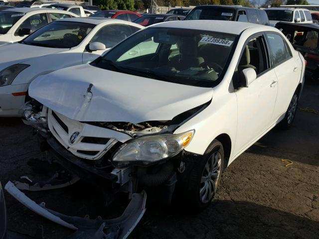 5YFBU4EE5CP054137 - 2012 TOYOTA COROLLA BA WHITE photo 2