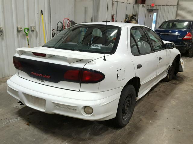 1G2JB5248Y7369885 - 2000 PONTIAC SUNFIRE SE WHITE photo 4