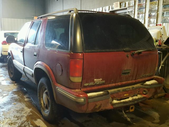 1GNDT13W2W2254702 - 1998 CHEVROLET BLAZER RED photo 3