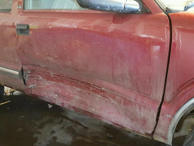 1GNDT13W2W2254702 - 1998 CHEVROLET BLAZER RED photo 9