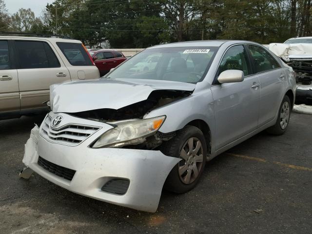 4T1BF3EK0BU703950 - 2011 TOYOTA CAMRY BASE SILVER photo 2