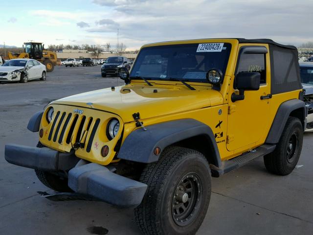 1J4FA24107L231487 - 2007 JEEP WRANGLER X YELLOW photo 2