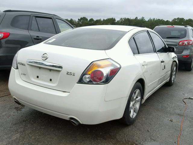 1N4AL21E67C187695 - 2007 NISSAN ALTIMA 2.5 WHITE photo 4