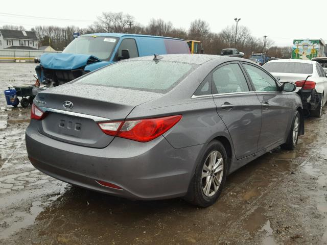 5NPEB4AC2DH648948 - 2013 HYUNDAI SONATA GLS GRAY photo 4